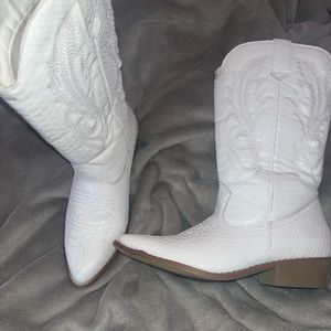 White cowgirl boots, worn once at event $50 obo
